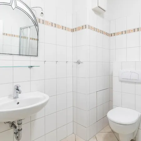 Sv Uns Huesung Whg 14 *